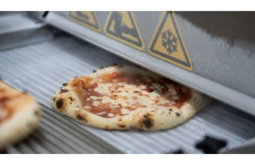 1,5 milliárdos pizzagyár indult Szigetszentmiklóson, napi 74 ezer darabos kapacitásra készülnek