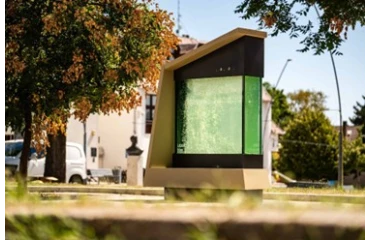 Érd lett az első uniós város, ahol folyékony fa szűri a levegőt