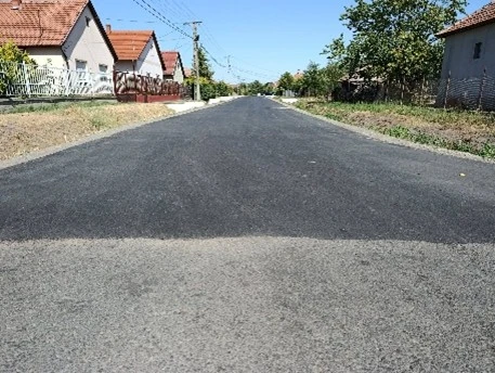 Kőröstetétlenen megtörtént a műszaki átadás-átvétele a Rákóczi Ferenc utcában