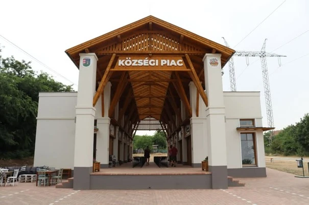 Pályázati felhívás - üzlethelyiség bérbeadása a Szadai Községi Piacon