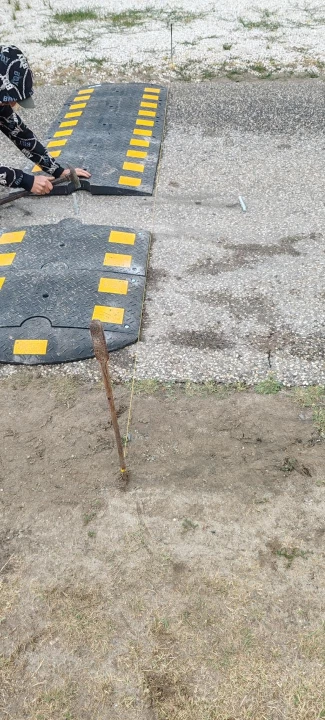 Rendőrfekvők elhelyezése Örkényben