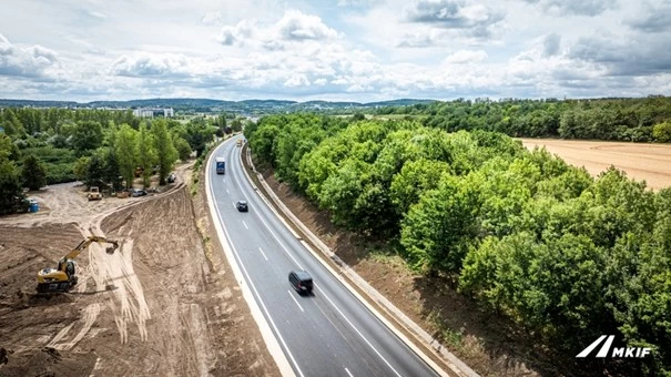 Visszakapta a forgalom a teljes mértékben megújult M1-M0-s csomópontot