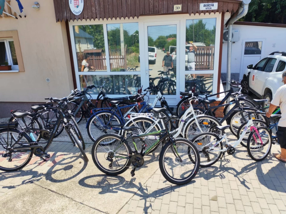 Új kerékpárok várják a csörögieket