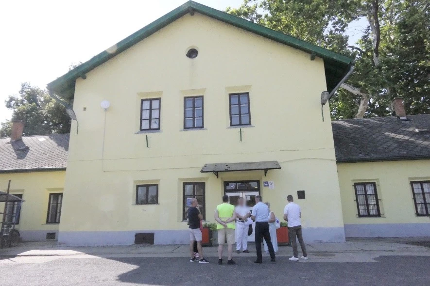 Újabb egyeztetés a MÁV képviselőivel Abonyban