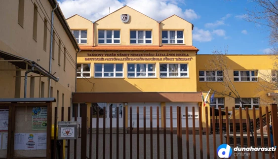 Átadták a taksonyi általános iskola fejlesztéseit