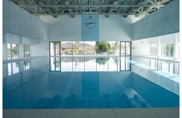 Érd MJV Önkormányzatának idei első közgyűlésén hozott határozat értelmében megnyílhat a fenyves-parkvárosi uszoda