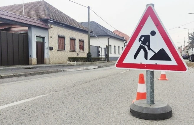 Tartós javítás csak száraz időben Cegléden