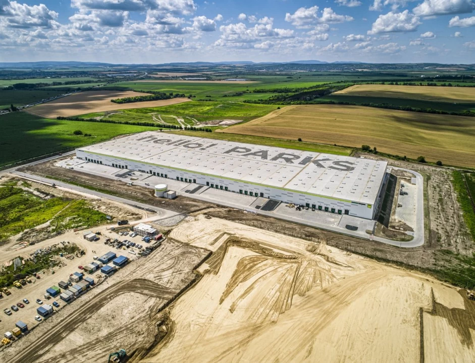 Európa egyik vezető szállítmányozója Pátyon nyit új bázist