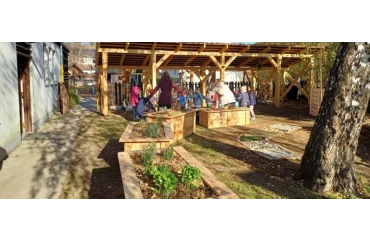 Újabb két zöld projektet támogat a DDC – 3 millió forint jut a helyi közösségeknek Vác térségében