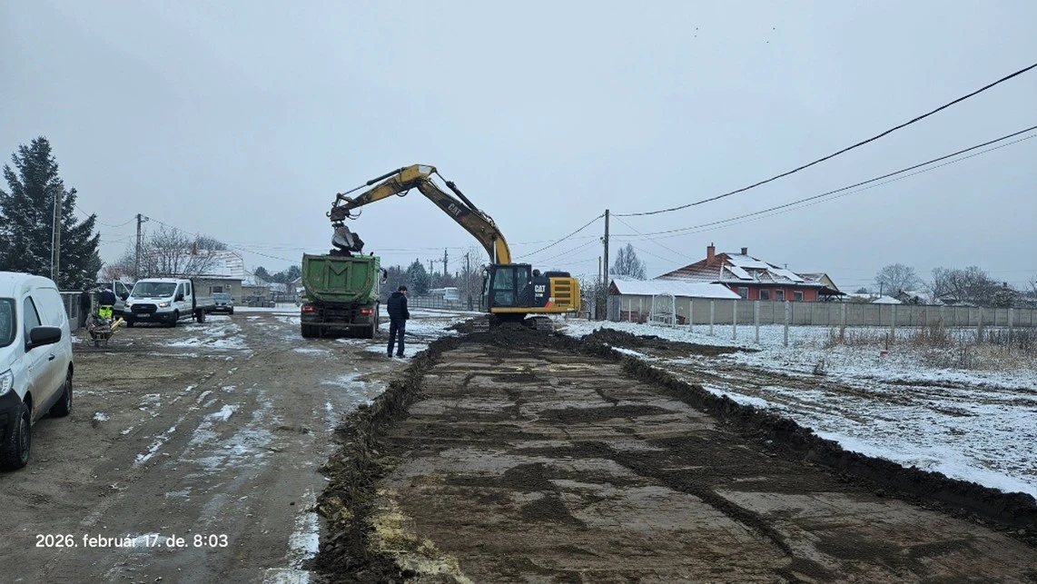 Kiskunlacházán elkezdődtek az útjavítások