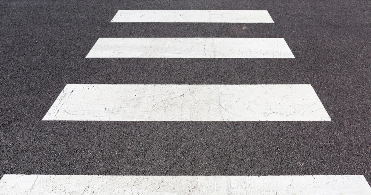 Sülysáp Város Önkormányzata pályázatot hirdet a település 3 pontján gyalogos-átkelőhely kiépítésére