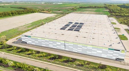 Használatbavételi engedélyt kapott a PT5 csarnok a HelloParks Páty megaparkban